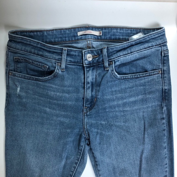 Levi’s Light Wash Distressed 711 Stretch Skinnies - Picture 2 of 9